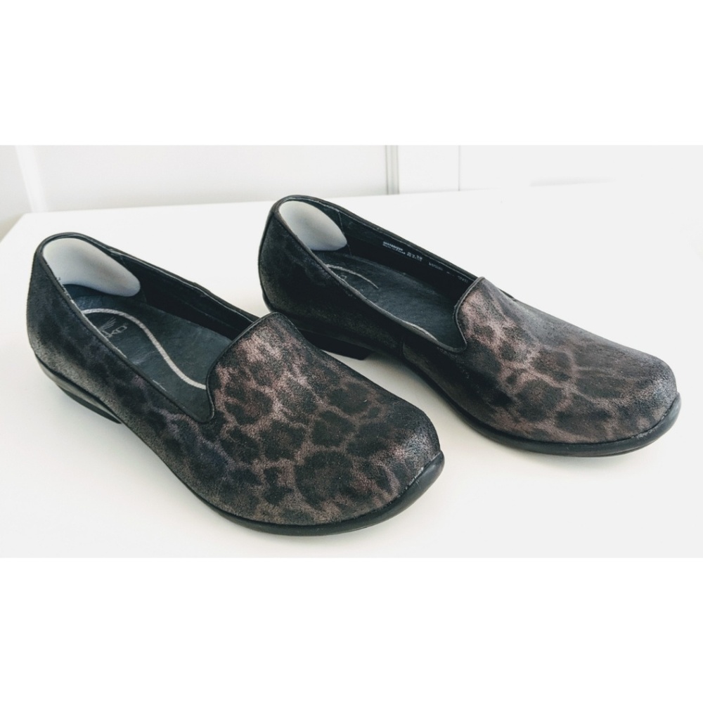 dansko olivia leopard